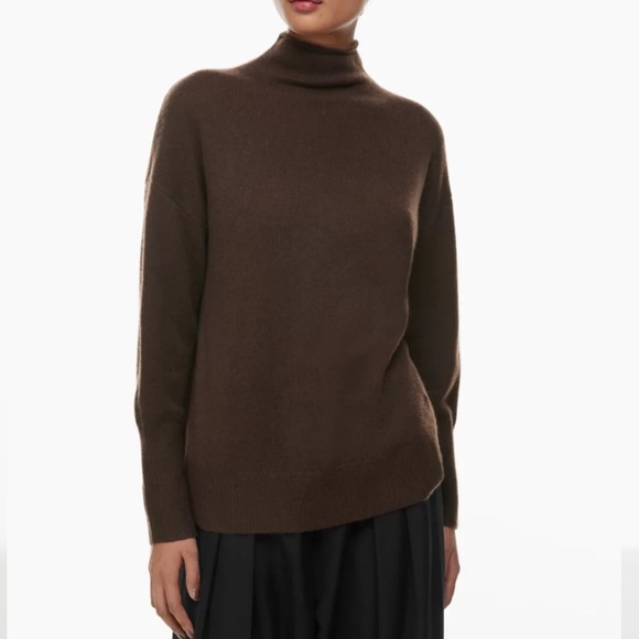 Babaton Turtleneck - Picture 2 of 7